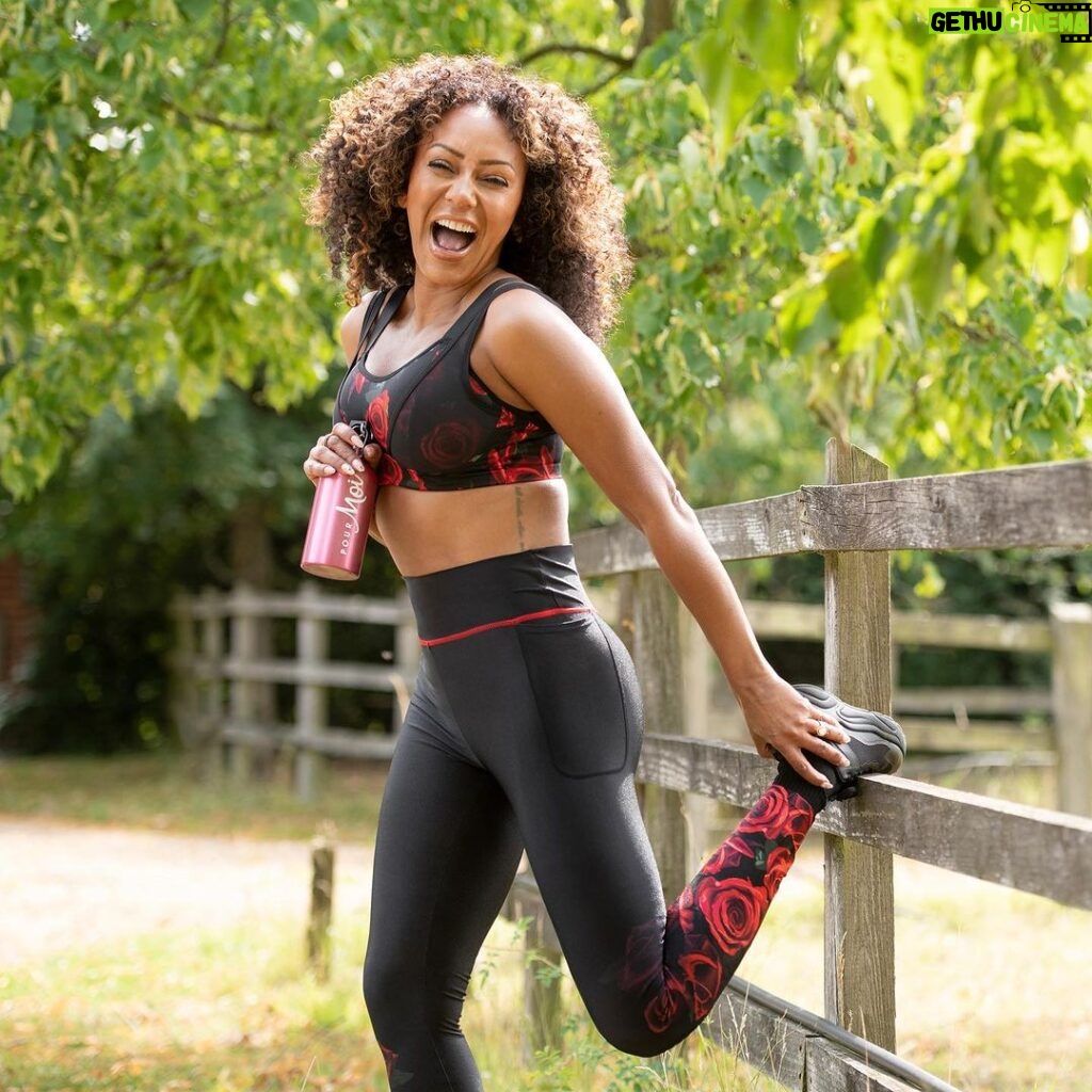 Mel B Instagram - Stop right now, feel empowered and get ready to own your confidence with @pourmoiltd and @officialmelb ✨ One thing that Pour Moi and I have in common is our obsession with girl power! I believe that every woman should feel confident and empowered to be unapologetically themselves. Great fitting lingerie can do just that, because when the fit's good, you feel good! Show some love to your body with these gorgeous looks, all designed to fit, flatter and help YOU feel fabulous ✌️ Tap to shop #ownyourconfidence #melbxpourmoi #pourmoiloves #bodyconfidence #empoweringwomen