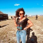 Mel B Instagram - Bring it on “girls trip” I’m in my element #badass #girlpower #customboots ALL my idea ✌🏾👀