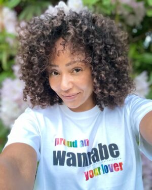 Mel B Instagram - Good on our @victoriabeckham for designing these fab @spicegirls ‘wannabe’ Pride 2021 T-shirts. All of the proceeds go to charity so happy Pride month everybody!! #pride2021 #beyourself #nomakeup #nofilter #mygirls @melaniecmusic @emmaleebunton @therealgerihalliwell #rhododendrons