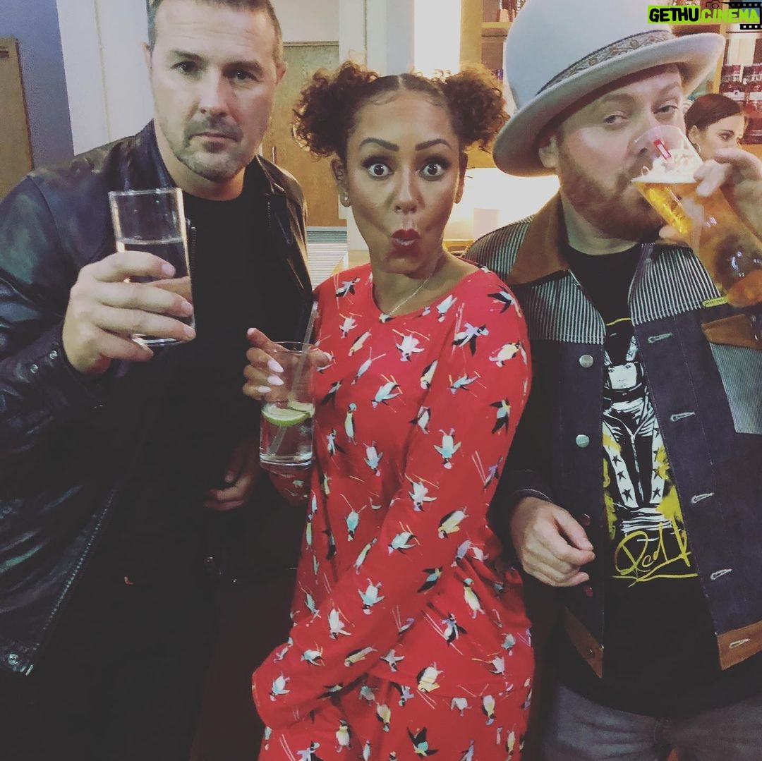 Mel B Instagram - About last night #celebjuice #teamcaptain #pj Elstree Studios