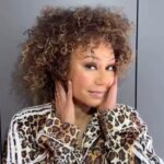 Mel B Instagram - Sneak peek into what ive been up to 💄✨ Something special is brewing and I cant wait to spill the beans Stay tuned for more details! 💖📚