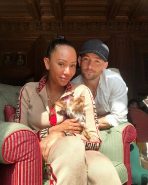 Mel B Instagram - Counting down the days to forever with youuuu Luv you always 💕#ForeverValentine