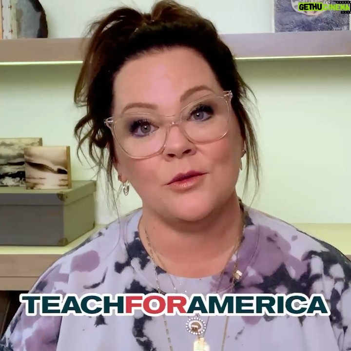 Melissa McCarthy Instagram - Hello guys!! Today is Day 17 of the #Superintelligence Family’s #20DaysOfKindness. Today’s charity is @teachforamerica. Teach for America’s diverse leaders teach at local schools in low-income communities for up to two years, they create opportunities and fight educational inequality across America. They believe all children deserve an excellent education and we agree with them whole-heartedly. If you can donate something…50 cents, a dollar, every penny helps to support Teach for America visit 20daysofkindness.com ... Remember, A little love goes a long way. ❤ @hbomax
