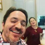 Melissa McCarthy Instagram - Day something? @frontlinefoods @caulipower SaveABookstore.com Stay home! Stay safe! @benjyfalcone @markwahlberg #AmIQuarantiningWithMarkWahlberg?