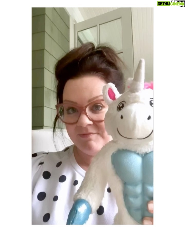 Melissa McCarthy - 311.9K Likes - Quarantines really bring out my true self!!! Stay healthy, stay safe and stay home!!ā¤ļøā¤ļøā¤ļø