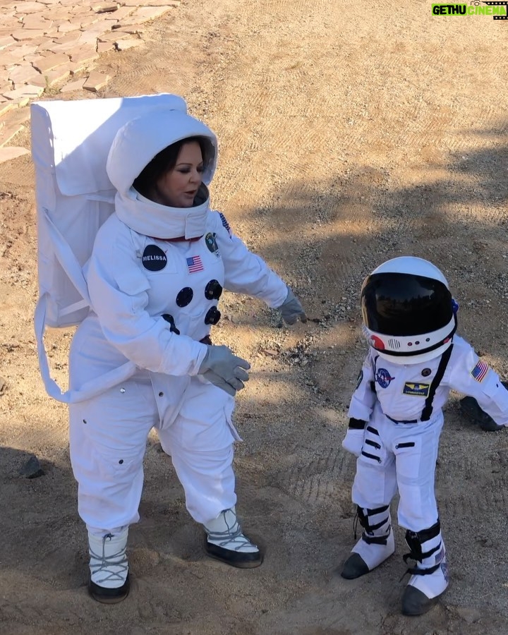 Melissa McCarthy Instagram - @nbclittlebigshots is on tomorrow at 8pm and if anyone is wondering my children for sure did NOT approve of me doing fortnite dances on mars...but Jerry sure did! 🚀🪐 NASA Jet Propulsion Laboratory