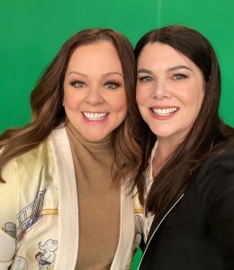 Melissa McCarthy Instagram - It’s only taken 20 years for my growth spurt but I’m finally taller than LG!!