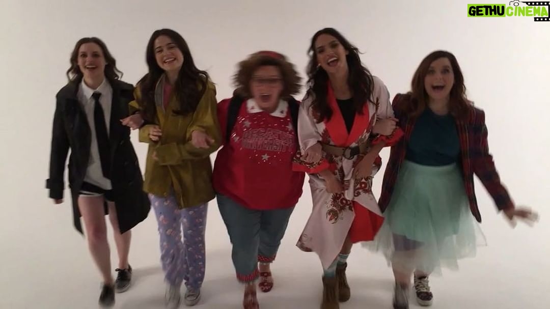 Melissa McCarthy Instagram - Get ready Auburn!!! LOTP is coming for you!!! Woohoo #LifeOfThePartyPremiere!