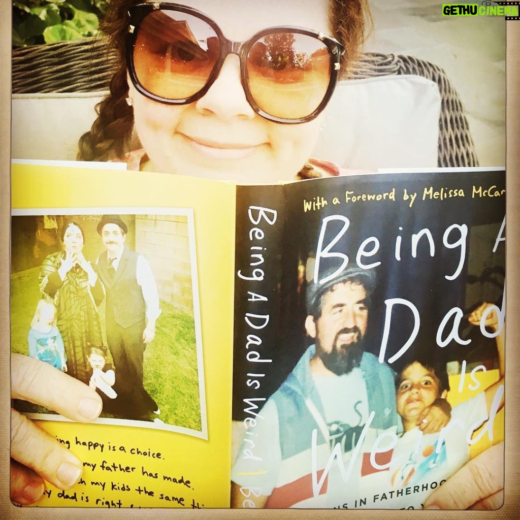 Melissa McCarthy Instagram - Perfect Saturday with my honey's new book! @benjyfalcone #beingadadisweird