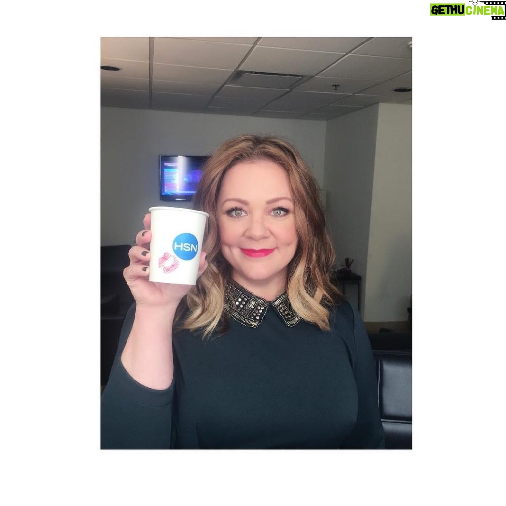 Melissa McCarthy Instagram - Are you guys watching @HSN?! I'll be showing the new @melissamccarthyseven7 Holiday collection LIVE today at 7pm EST #McCarthyOnHSN