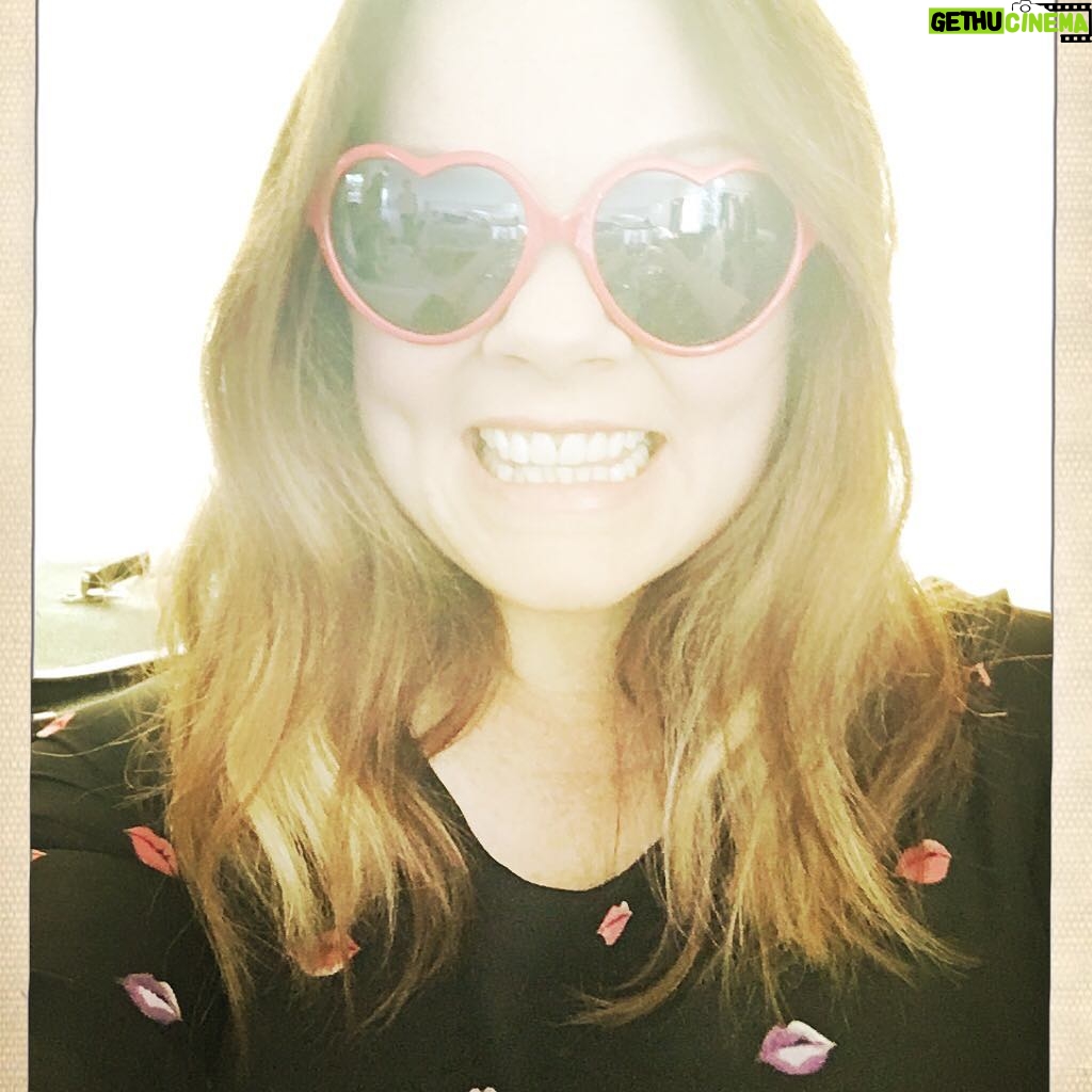 Melissa McCarthy Instagram - Happy Monday!!! Xoxo