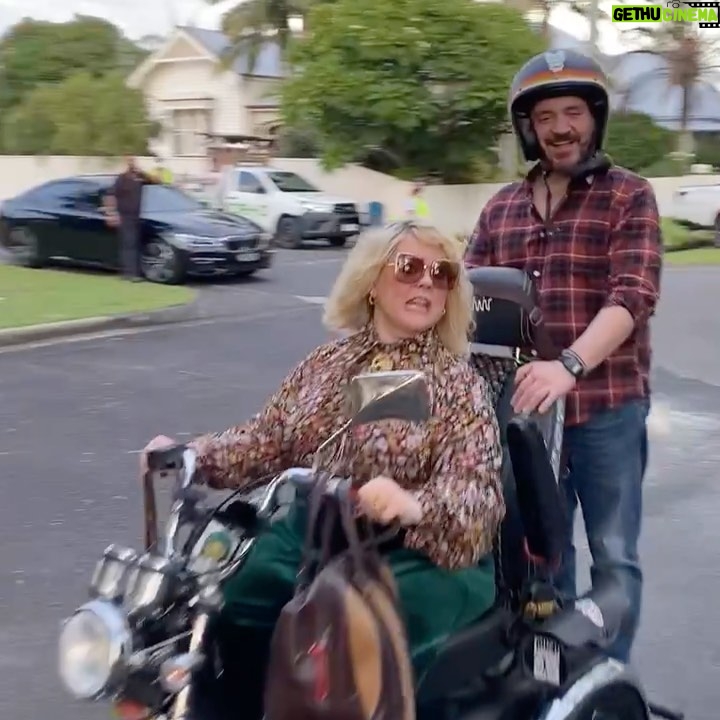 Melissa McCarthy Instagram - #GodsFavoriteIdiot is now streaming on @netflix and @benjyfalcone and I have never done anything weirder ⚡️!!!!