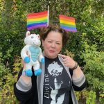 Melissa McCarthy Instagram - Be authentic, be proud, be you. #nationalcomingoutday 🌈🦄