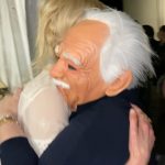 Melissa McCarthy Instagram - Our @9strangershulu finale airs tomorrow and based on the video, @nicolekidman will hug ANYONE on picture wrap 😂 watch for a surprise at the end 💥