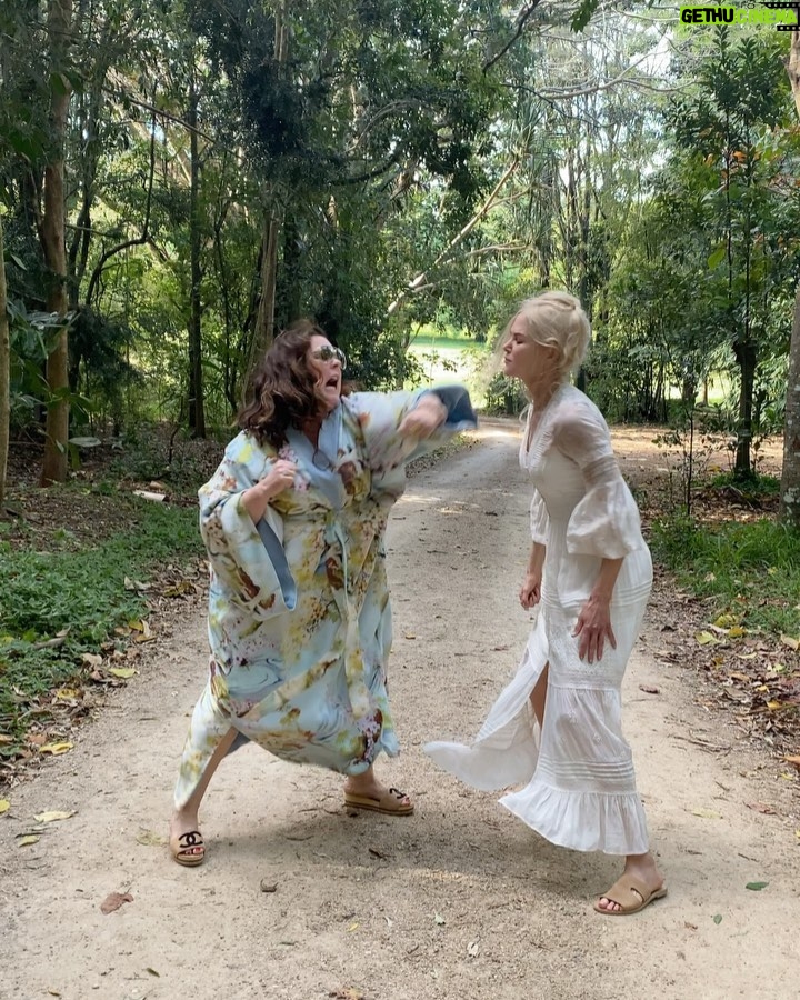 Melissa McCarthy - 486.2K Likes - Sometimes things get super weird in a bamboo forest. @9strangershulu premieres TODAY on @hulu š§š»āāļø!!