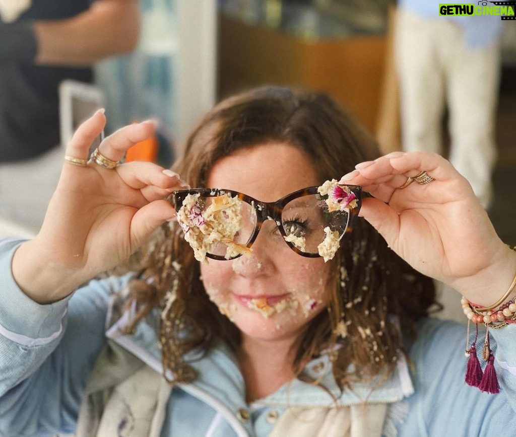 Melissa McCarthy Instagram - Sometimes we see the world through rose colored glasses, but sometimes it’s oatmeal. @9strangershulu premieres in ONE week!