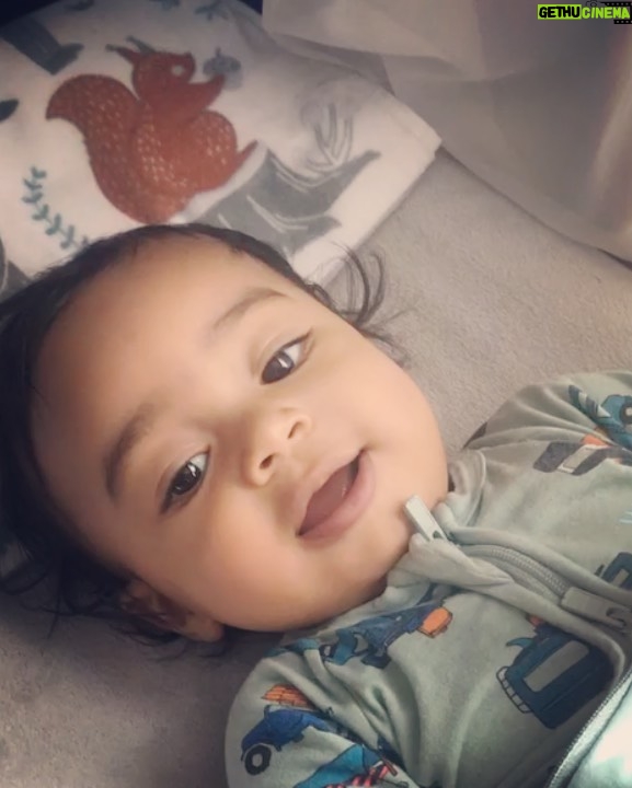 Melvin Gregg Instagram - Find your reason to smile!!!