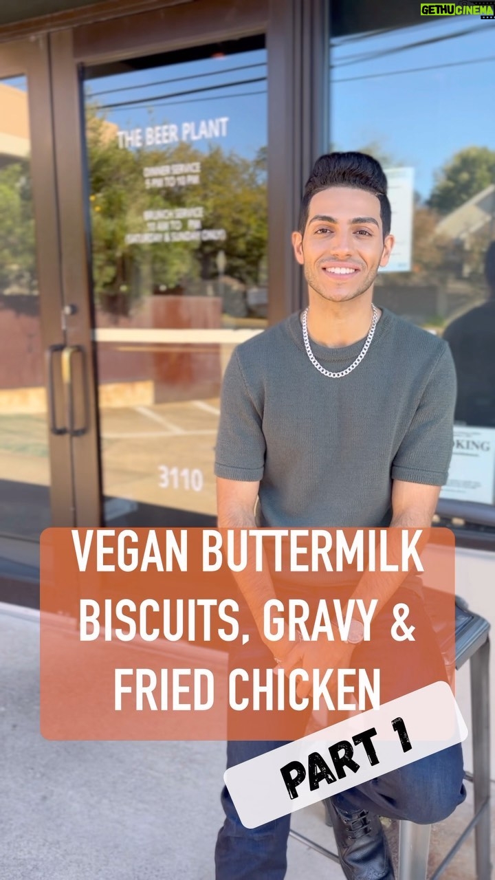 Mena Massoud Instagram - Butter-less, Milk-less Biscuits in Austin, Sexas. I mean -