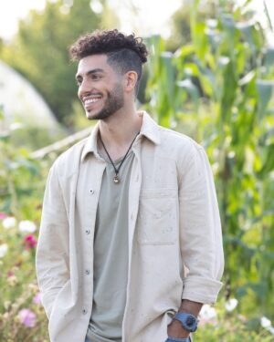 Mena Massoud Instagram - Go to a farm this week & smell random sh*! Highly recommend.