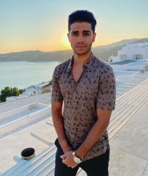 Mena Massoud Instagram - Best part of our trip to Greece was the glistening ocean water & these breathtaking views. Greek & Family-Owned since 1979, the Myconian Hotels are the place to stay in Mykonos. Gorgeous views, stunning property & superb service. Sometimes it’s hard to find all of these things when you travel to an in-demand destination like Greece but when you do - it’s perfection. Thank you for making 30 kallos #MyconianVillaCollection #MyconianCollection