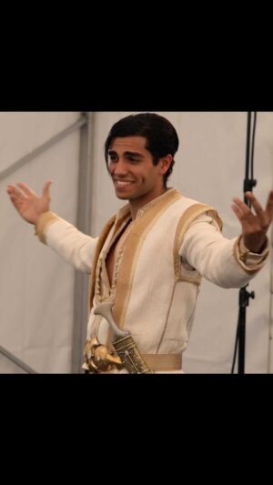Mena Massoud Instagram - & I still get people telling me they’re only watching Aladdin now! Here’s a little behind the scene look at the making. Hope we get to do it again soon!
