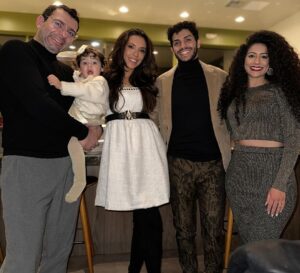 Mena Massoud Instagram - Hope you all are having a safe and happy holiday season 🙏🏽