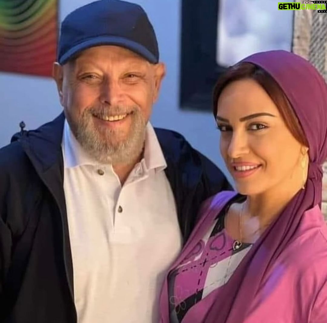 Menna Fadali Instagram - ان لله وان اليه راجعون ب خالص الحزن الشديد انعي زميلتي ريهام عبد الغفور ب وفاه والدها الفنان الخلوق الاستاذ اشرف عبد الغفور البقاءلله اسكنه الله فسيح جناته ربنا يرحمه برحمته و يصبر قلبك @rihamabdelghafour