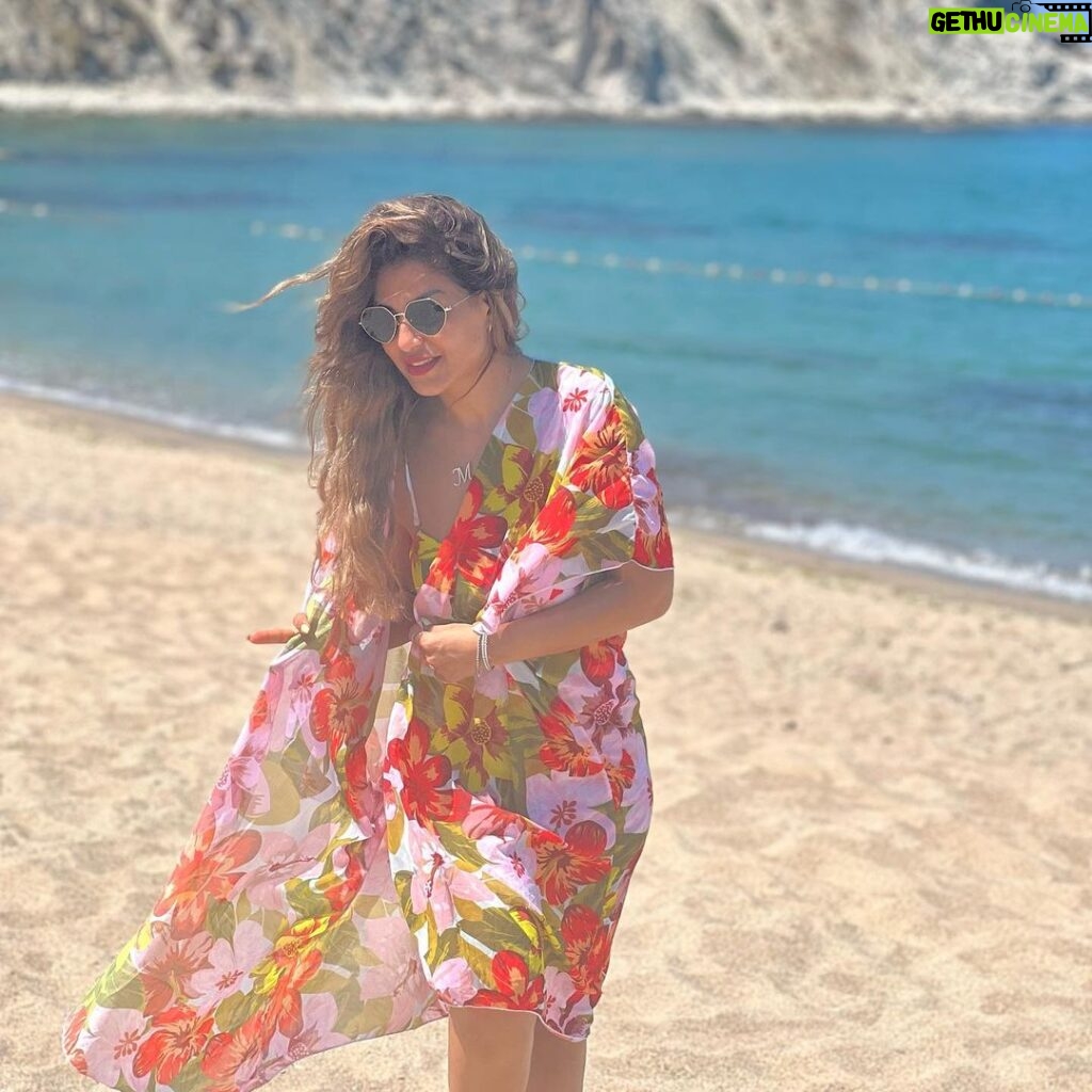Menna Fadali Instagram - En güzel yerlerden biri 🇹🇷🇹🇷 #şiıe 🇹🇷🇹🇷 Mad Sea Beach Hotel