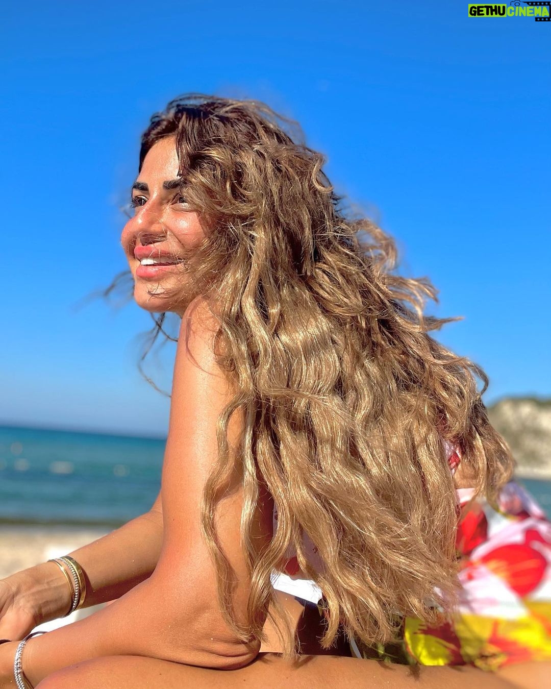 Menna Fadali Instagram - Günaydın şiıe 🇹🇷🇹🇷 #şile #turkey 🇹🇷 Mad Sea Beach Hotel