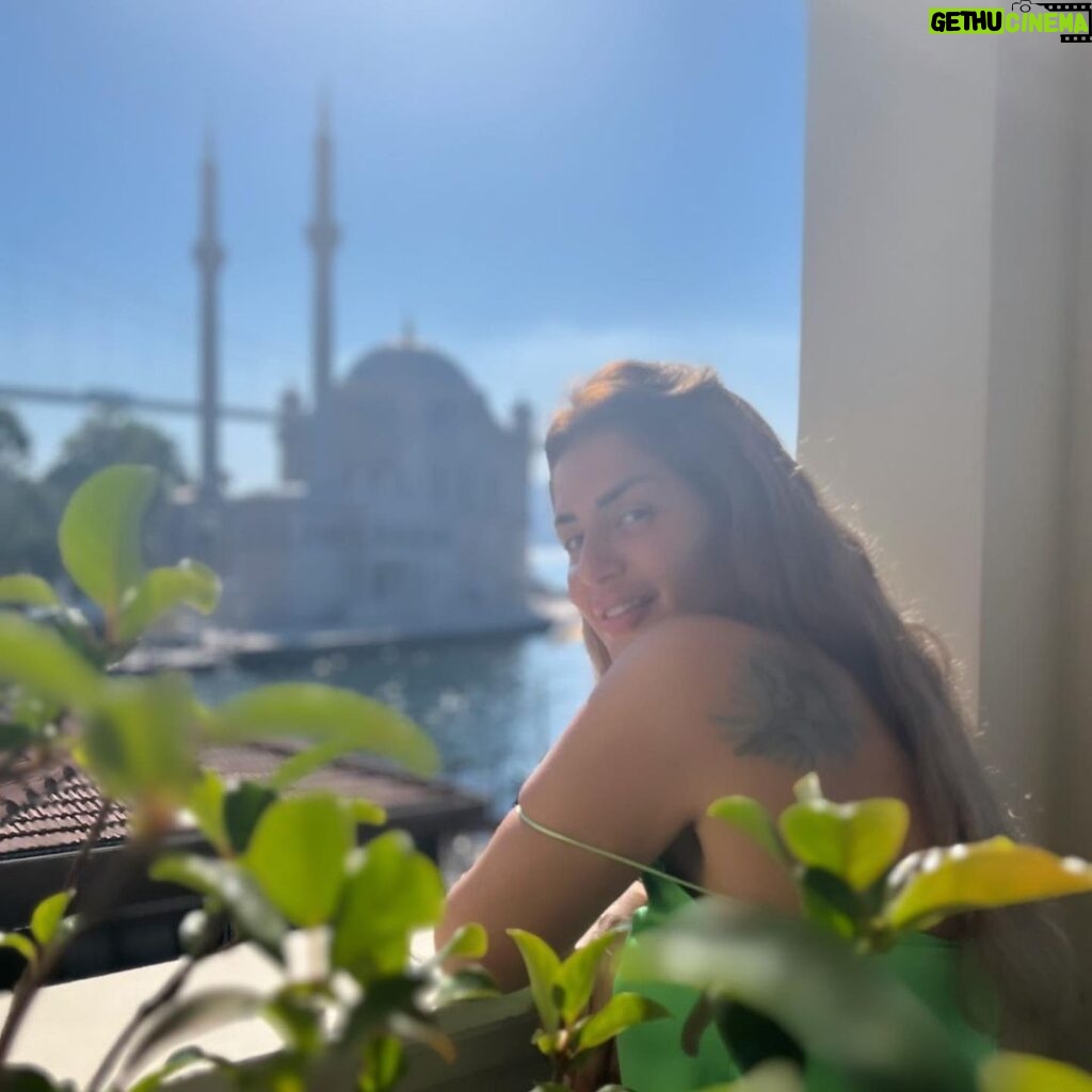 Menna Fadali Instagram - Günaydın istanbul 🇹🇷🇹🇷 Ortaköy