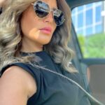 Menna Fadali Instagram - So you post a picture on your instagram page and u get 1000 likes you post the same picture on instagram stories and you get 3000 views .. the moral of story is .. not many people like u but they watching 👌🏽 Sheikh Zayed City