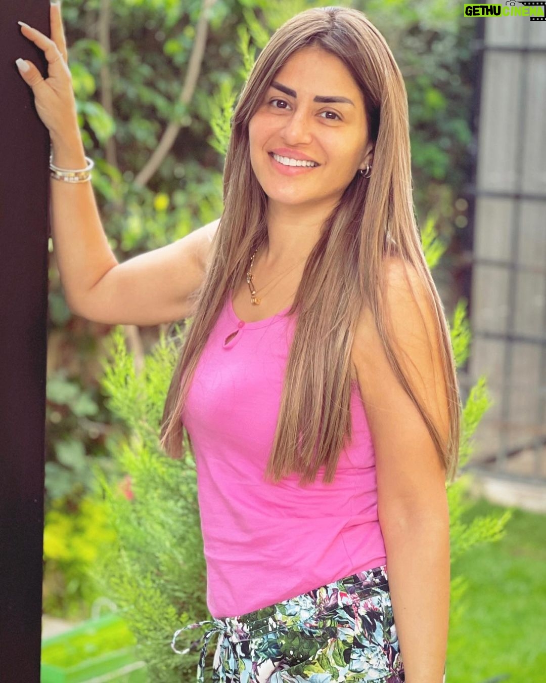 Menna Fadali Instagram - I found the key to happiness, stay away from idiots 😉😜