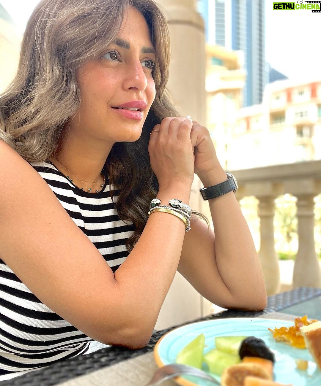 Menna Fadali Instagram - 🤍🤍🤍 #دبي🇦🇪 #الامارات #السعوديه 🇸🇦 Dubai, United Arab Emirates