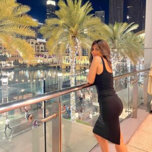 Menna Fadali Instagram - Just smile 😉🤫 taken by @mirolly_mesbah ❤️
