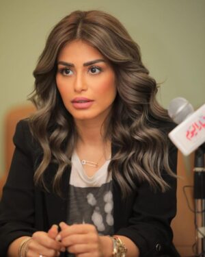 Menna Fadali Instagram - اول تكريم ليا السنه دي عن دور نرجس من اخبار اليوم الحمدلله شكرا لكل الجمهور شكرا للمخرج العظيم محمد سامي شكرا شركه ميديا هب ❤️❤️❤️🙏🏼 #جعفر_العمده #نرجس #منه_فضالي @mohamedramadanws  @directormohamedsami  @mediahubadvertising