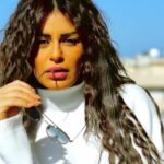 Menna Fadali Instagram - Happiness in short, give the best of you everywhere you go , give a smile, give thanks, give love , and give without expectation of return …. It’s me ❤️😉