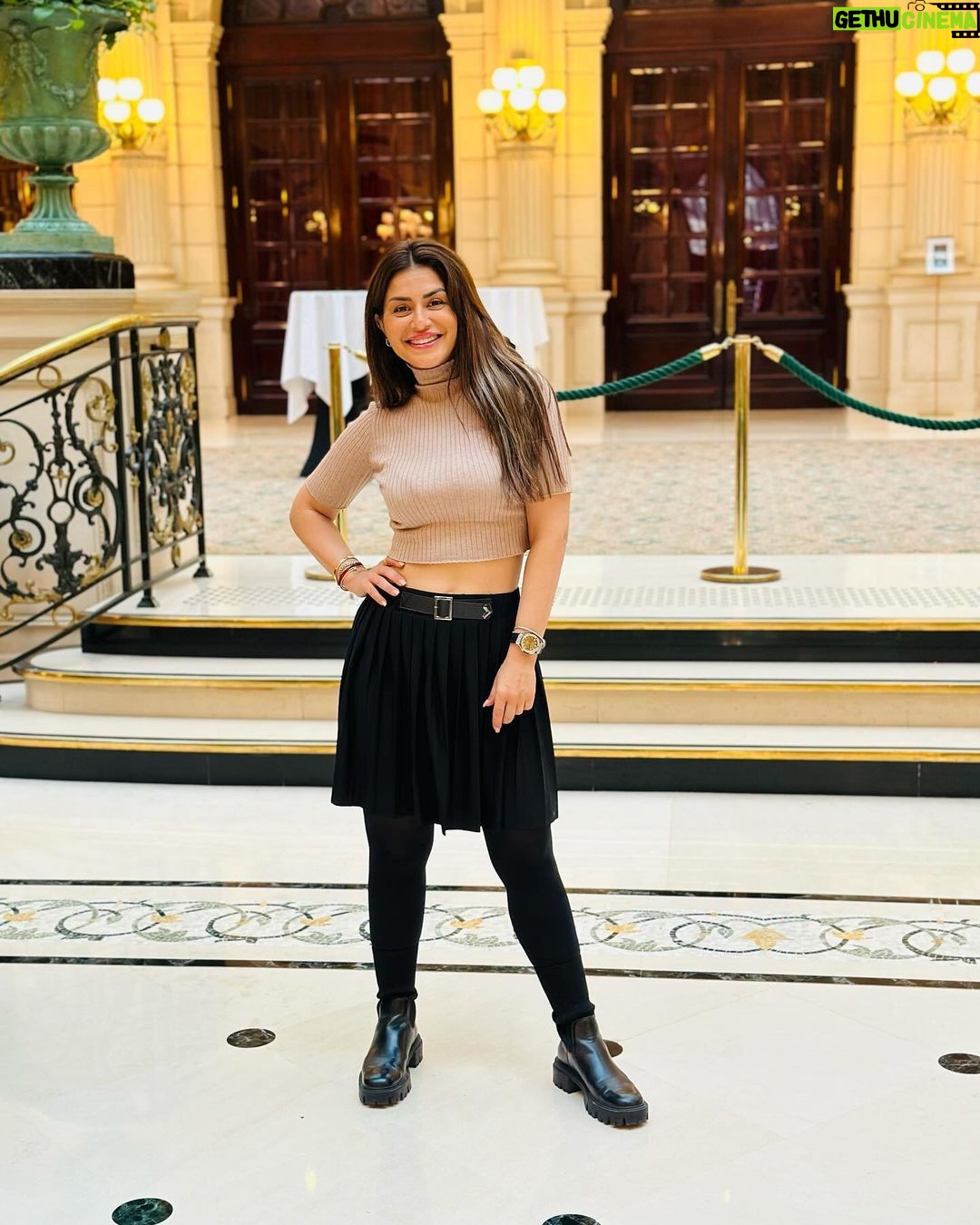 Menna Fadali Instagram - 🇫🇷🇫🇷❤️ Paris, France