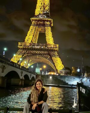 Menna Fadali Instagram - Paris, c’est l’amour 🇫🇷 #paris