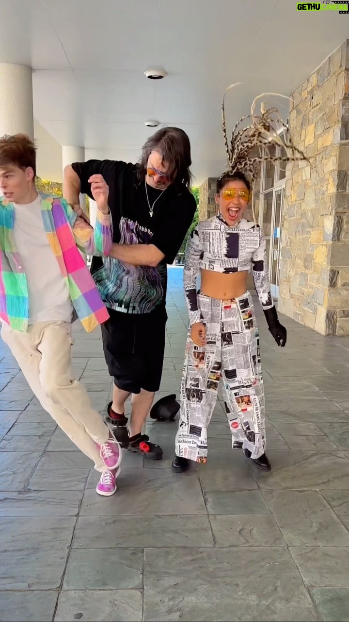 Merrick Hanna Instagram - 😳 @merrickhanna @scumbagdadofficial @liberty.barros #dance #fail #comedy #unexpected #explorepage