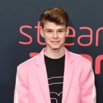Merrick Hanna Instagram - #VidConBLT23 featured creators @merrickhanna and @richblackguy on the 2023 #streamys red carpet = 🔥 don’t miss your chance to see them irl @vidcon! tix on sale now → vidconbaltimore.com