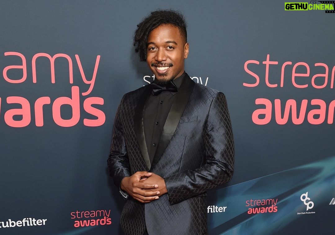Merrick Hanna Instagram - #VidConBLT23 featured creators @merrickhanna and @richblackguy on the 2023 #streamys red carpet = 🔥 don’t miss your chance to see them irl @vidcon! tix on sale now → vidconbaltimore.com