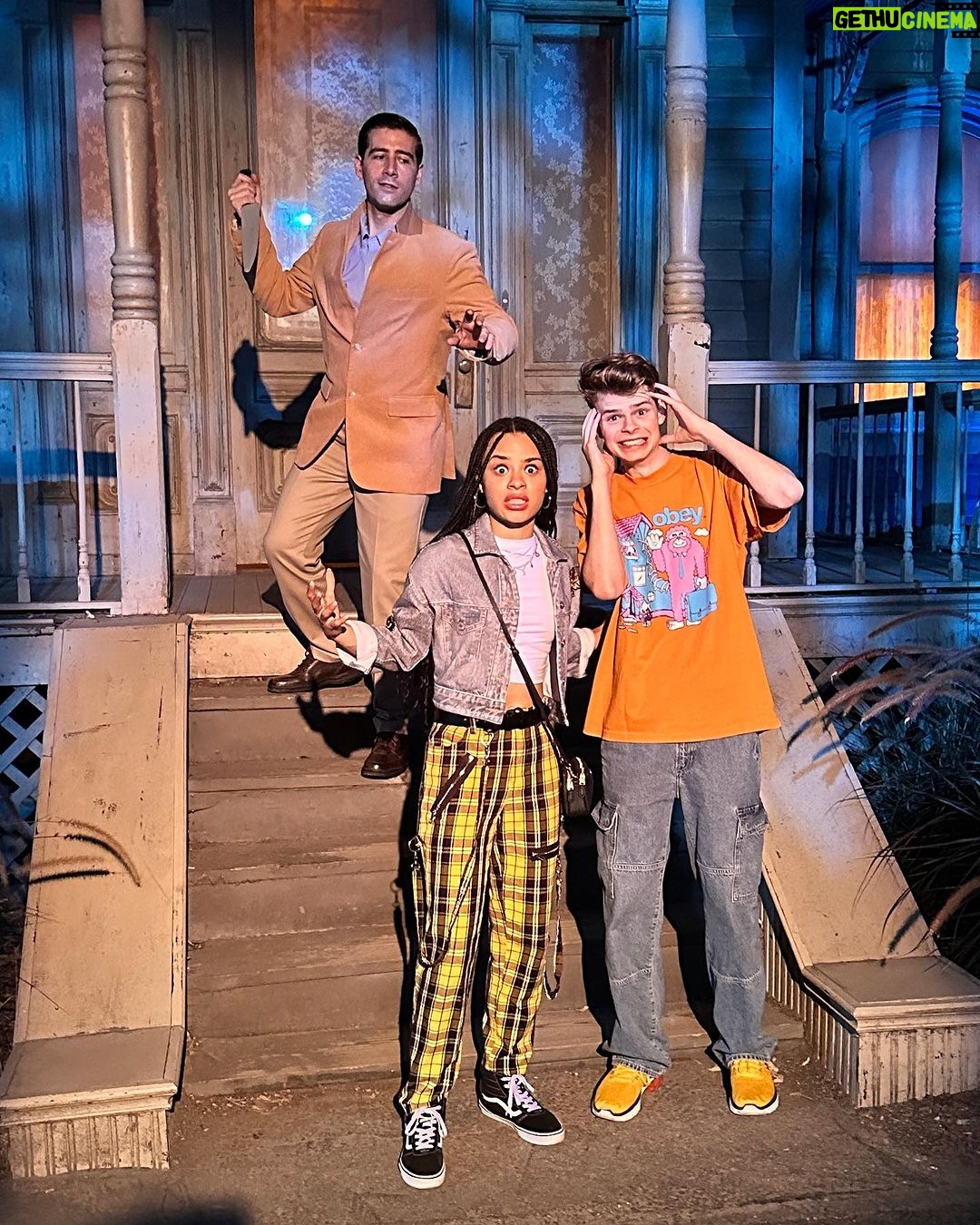 Merrick Hanna Instagram - I had the BEST time at Horror Nights! Thank you @horrornights for the tickets! @unistudios #universalhhn