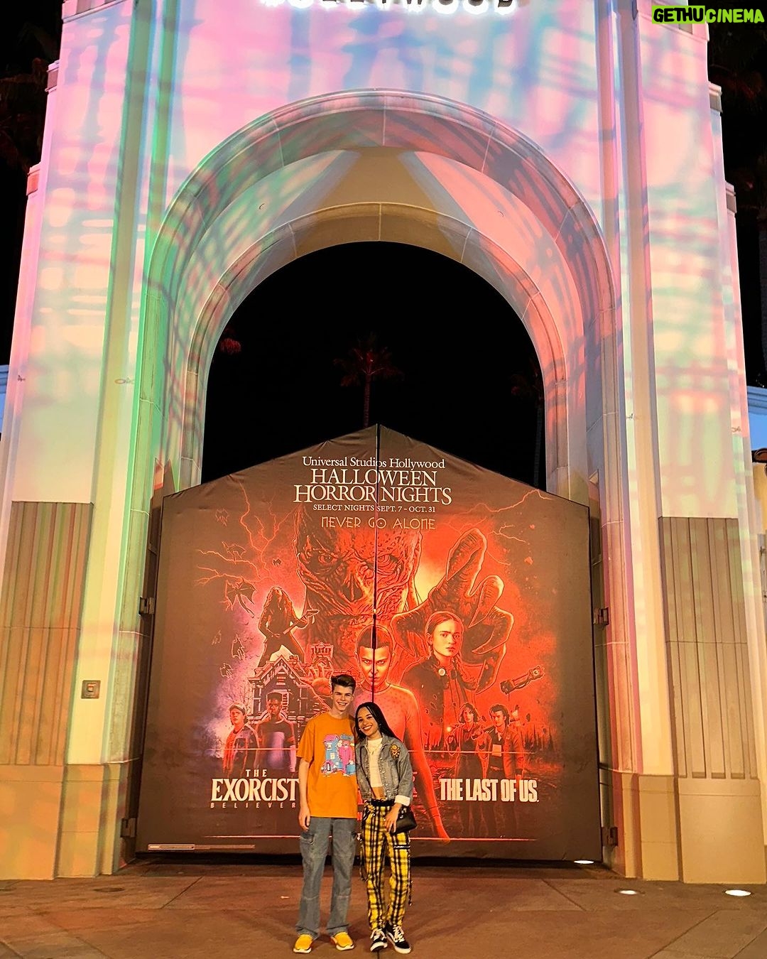 Merrick Hanna Instagram - I had the BEST time at Horror Nights! Thank you @horrornights for the tickets! @unistudios #universalhhn