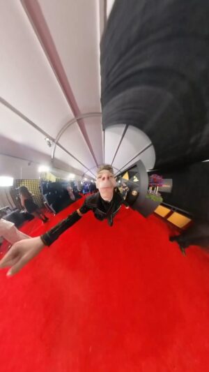 Merrick Hanna Instagram - Did you see I ran right past Mylie Cryus? Running the red carpet at the Grammys! Thanks @recordingacademy @cbstv and I can’t wait to go again! (@insta360 for the win)