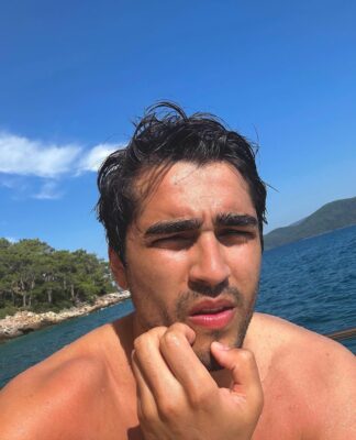 The Most Liked Instagram Photos of Mert Ramazan Demir: A Top 10 Showcase!