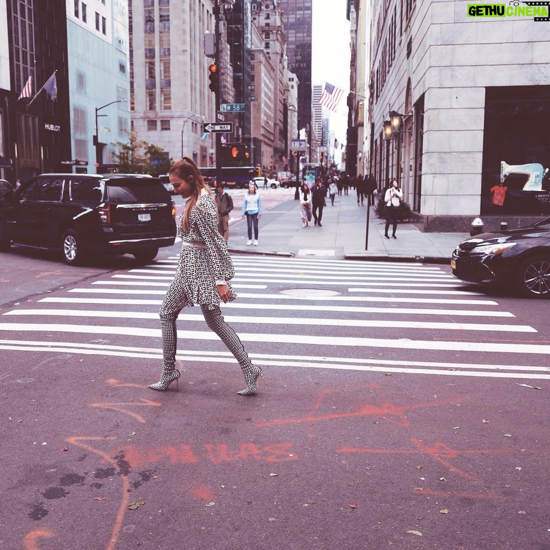 Meryem Uzerli Instagram - #newyork New York