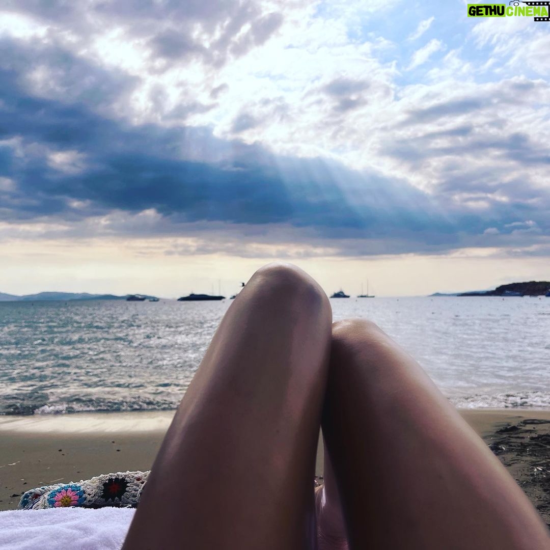 Meryem Uzerli Instagram - 💕 Athens, Greece