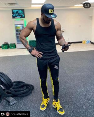 Method Man Instagram - Morphin’ Time! #Theblackranger  Repost from @ticalathletics
•
which color ya got ❓ #420 #NATTYLIFE #MOTIVATION  #TICALATHLETICS #INSPIRATION #GAINZ #RXWATER #DRINKRXWATER  #IRONLUNG #TICAL #METHODMAN #JOHNNYBLAZE #HOTNIKKEL #TICALOFFICIAL #HIPHOP #VEINGANG #IIFYM #MACROLIFE #GYM #ART #FITNESS #GRAFFITI #SINY  #NYC #BENCHPRESS #SQUATS #DEADLIFT #GYMLIFE  #BLACKOWNEDBUSINESS