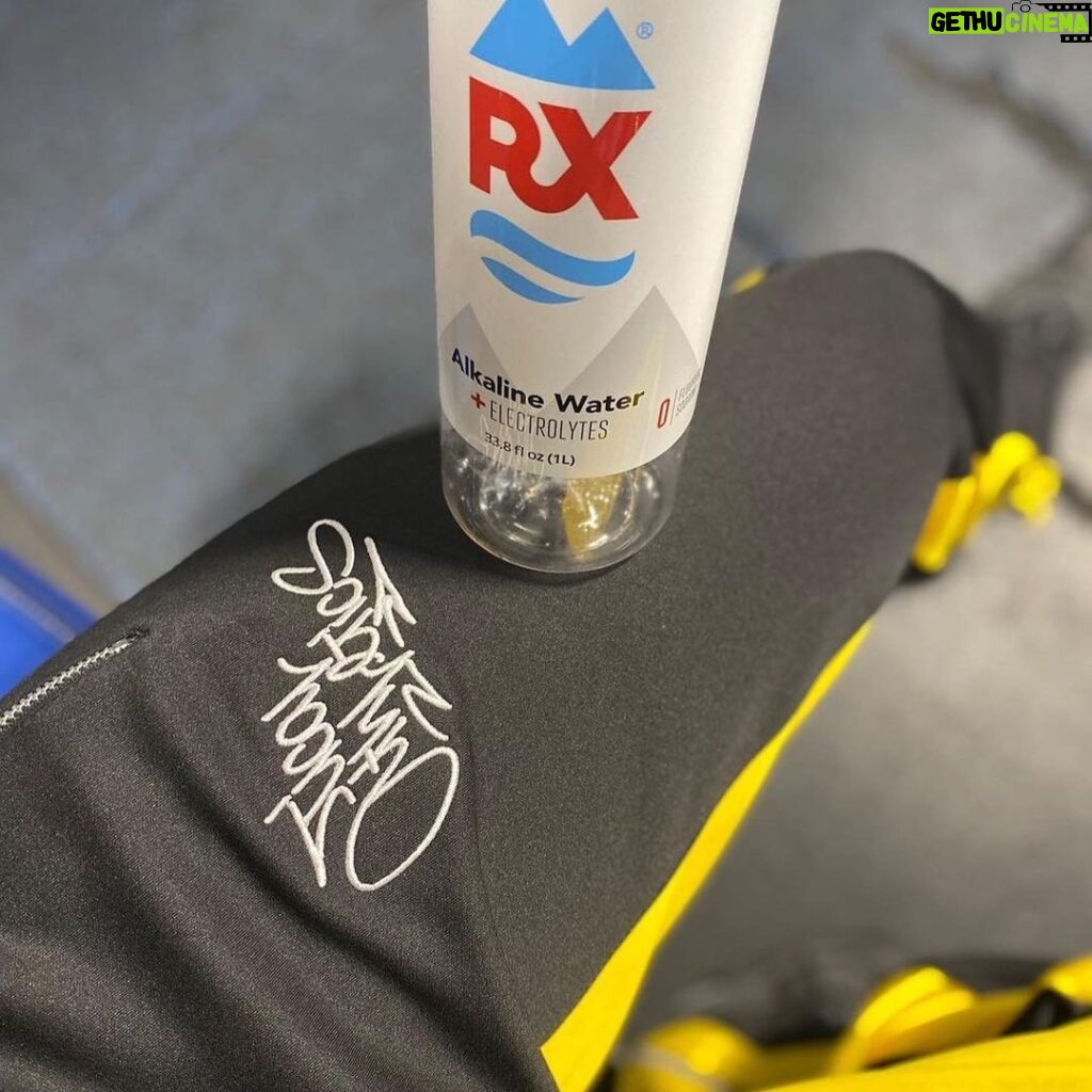 Method Man Instagram - 💯’s for inspirational purposes only... @drinkrxwater Repost from @ticalathletics • “TRAINING IS COMMITMENT AND LIFESTYLE “ #420 #NATTYLIFE #MOTIVATION #TICALOFFICIAL #INSPIRATION #GAINZ #RXWATER #DRINKRXWATER #IRONLUNG #TICAL #METHODMAN #JOHNNYBLAZE #HOTNIKKEL #TICALATHLETICS #HIPHOP #VEINGANG #IIFYM #MACROLIFE #GYM #ART #FITNESS #GRAFFITI #SINY #NYC #BENCHPRESS #SQUATS #DEADLIFT #GYMLIFE #BLACKOWNEDBUSINESS Wu-Tang Clan District