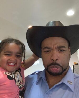 Method Man Instagram - This little princess , used to brighten my day Everyday I was on set shooting Concrete Cowboys , her smile and energy infectious ..the crew ,actors ,production we all loved her. Especially me.... My heart is heavy today hearing that you  lost your battle with cancer.. (I’m literally in tears) Uncle Mef will miss u baby girl RIP Nylah Isabella Rosa-Thorpe💔 condolences to the family she was a special one!! #fuckcancer